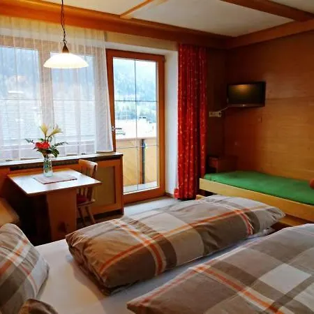 Haus Christina Otel Trins